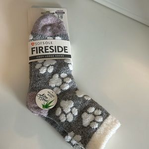 NWT paw print socks